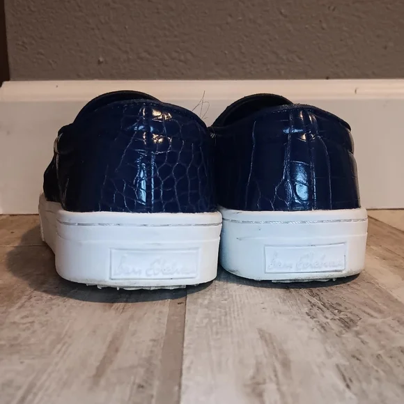 Sam Edelman Women’s Lacey Crocodile Pattern Slip-on Platform Sneakers - Picture 6 of 6